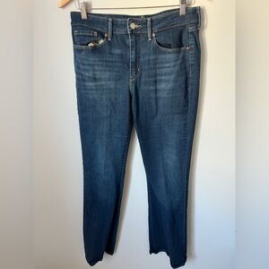 Levi’s Boot Cup Dark Midrise Denim 6M Jeans